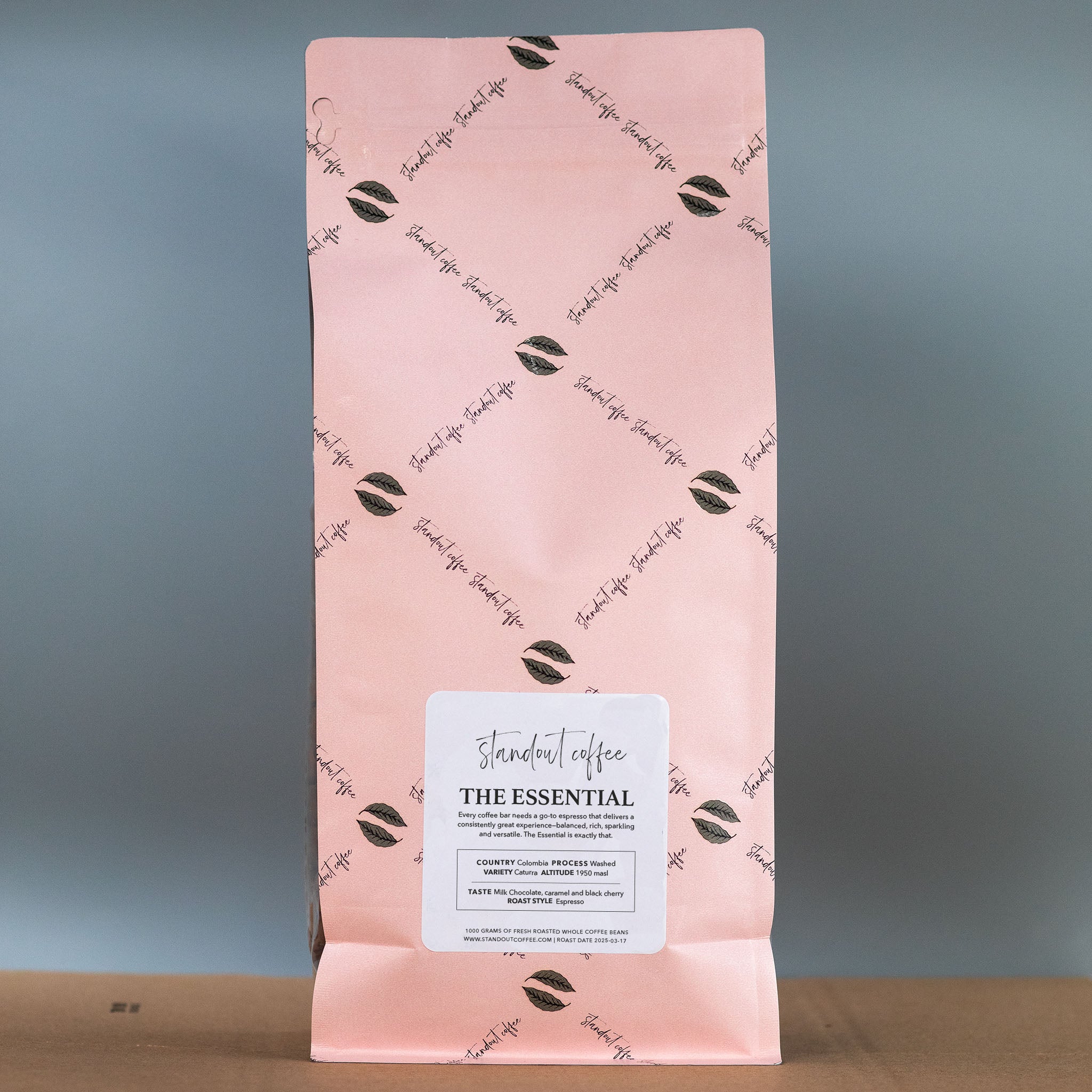 The Essential - Espresso packshot